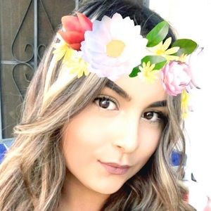 Meet your Posher, Yulizza